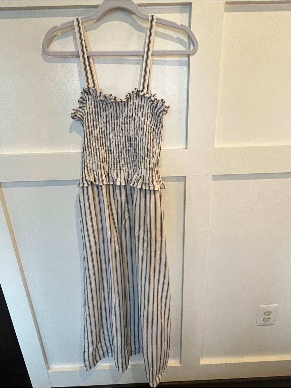 Striped Smocked dress - White & Navy